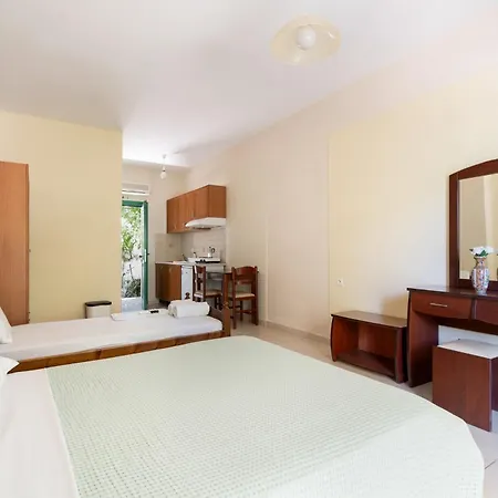 Lenia Apartmán Kalamítsi